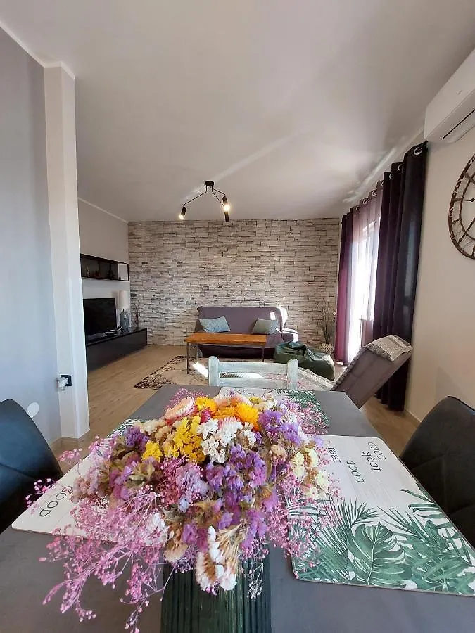 Family Apartment Cathy Galizana